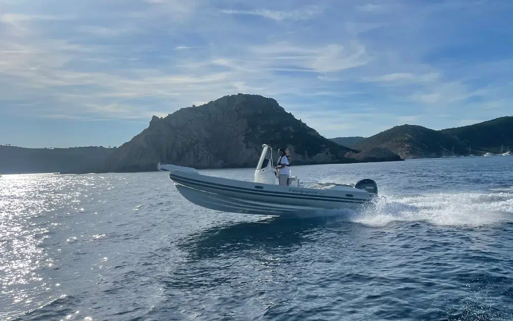 slider 11 Capelli Tempest 700