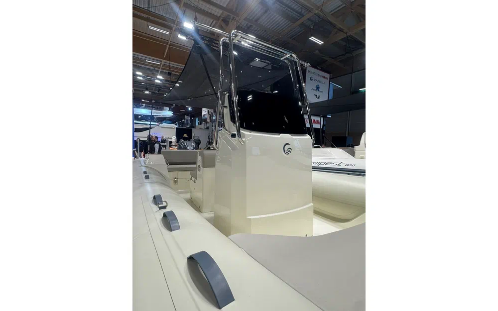 slider 5 Capelli Tempest 700