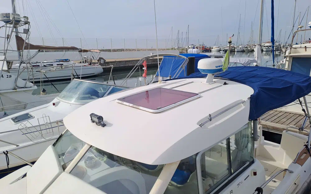 slider 4 Jeanneau Merry Fisher 705