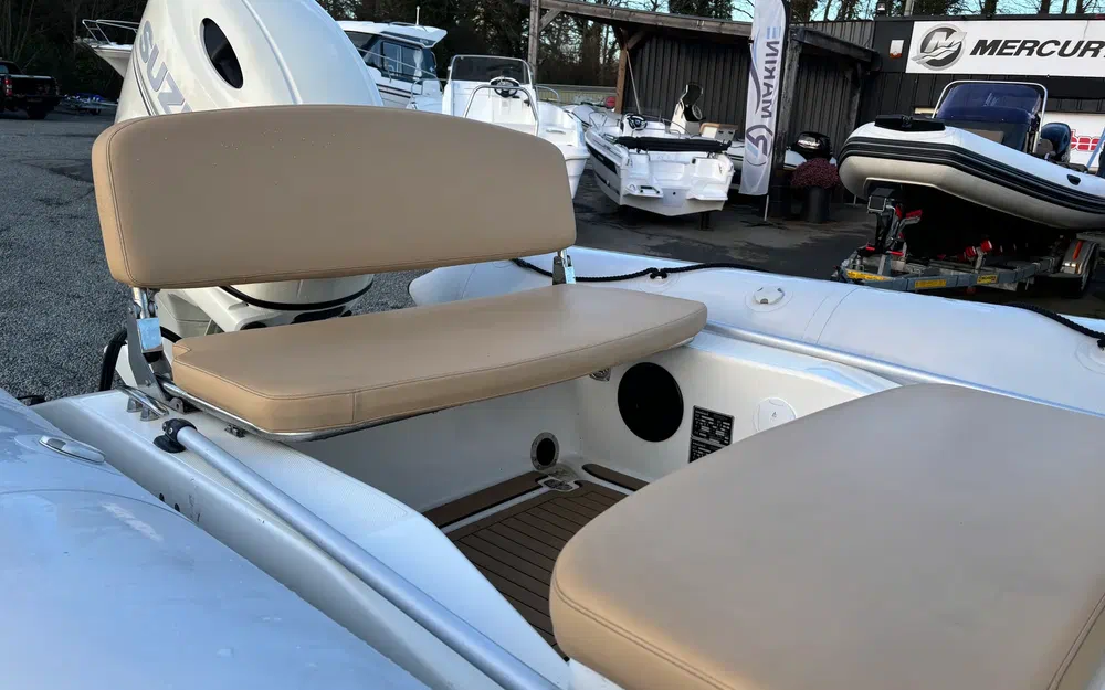 slider 3 Bombard Sunrider 700 Pvc