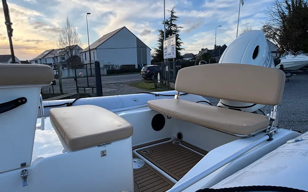 slider 2 Bombard Sunrider 700 Pvc