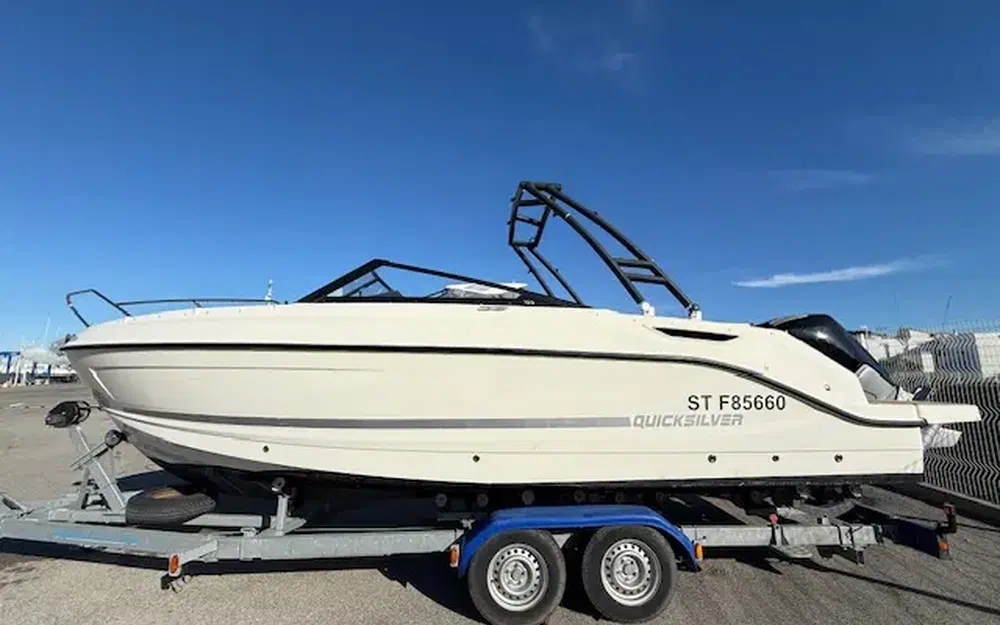 slider 0 Quicksilver Activ 755 Bowrider