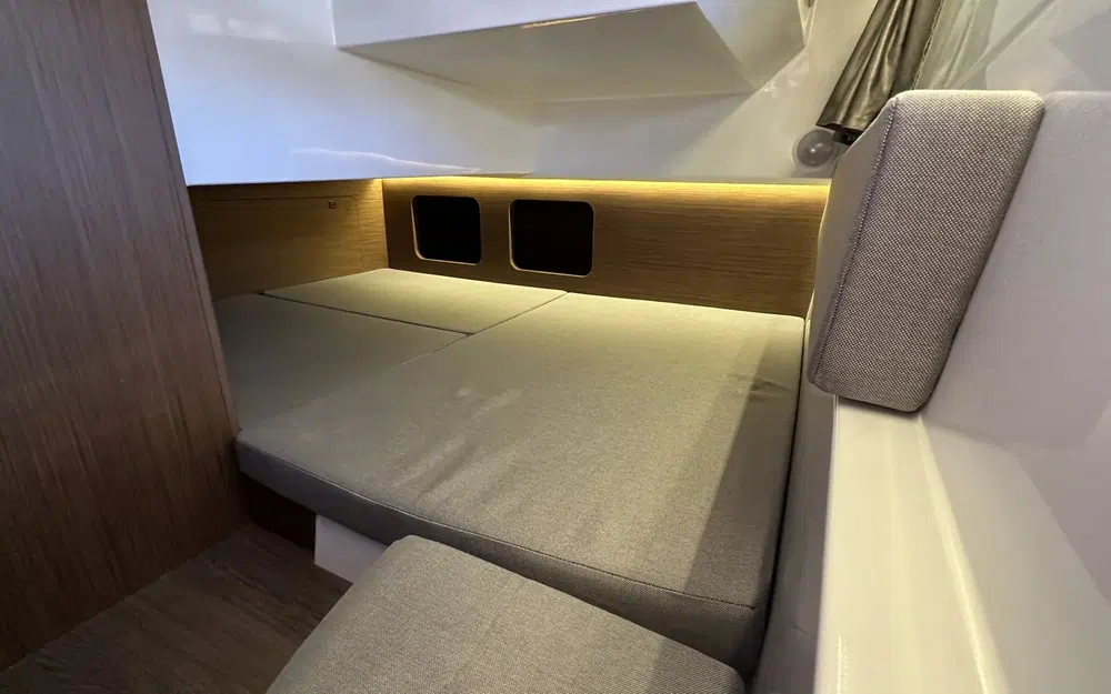 slider 13 Jeanneau Merry Fisher 895