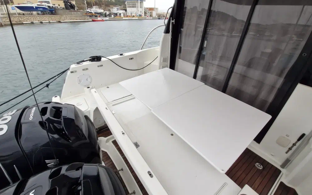 slider 6 Jeanneau Merry Fisher