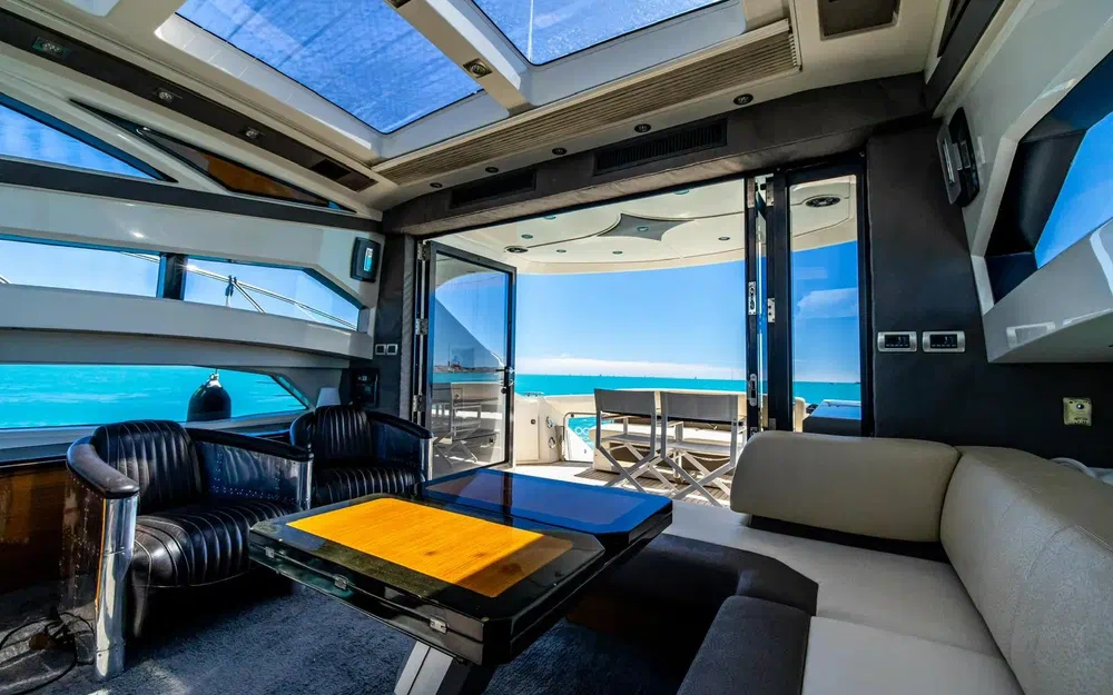 slider 4 Marquis Yachts 500 SC