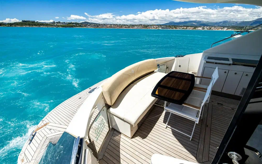 slider 5 Marquis Yachts 500 SC