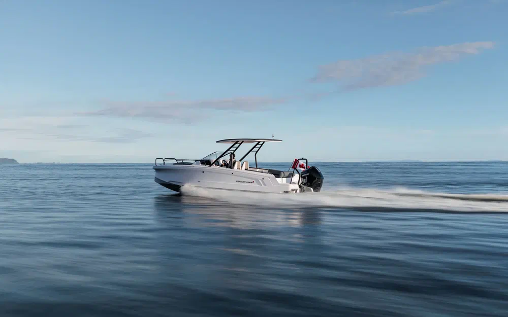 slider 2 Axopar 25 Cross Top