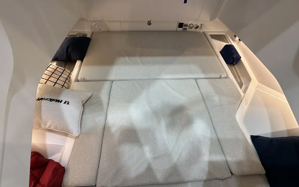 slider 12 Wellcraft 28 T-Top