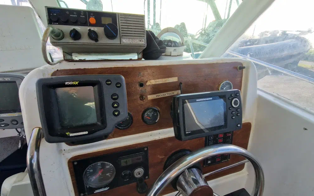 slider 10 Jeanneau Merry Fisher 605