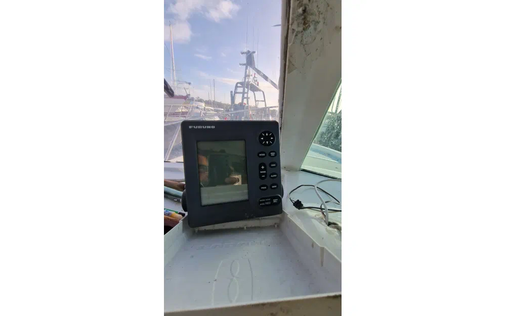 slider 11 Jeanneau Merry Fisher 605