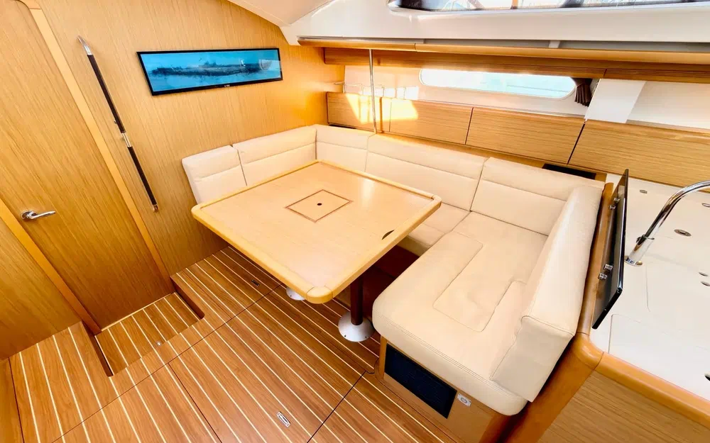 slider 11 Jeanneau Sun Odyssey 50 DS Performance