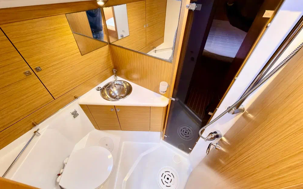 slider 23 Jeanneau Sun Odyssey 50 DS Performance