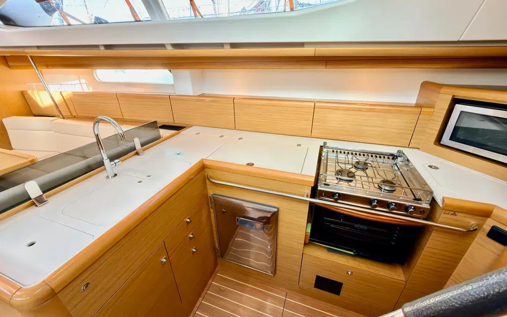 slider 12 Jeanneau Sun Odyssey 50 DS Performance