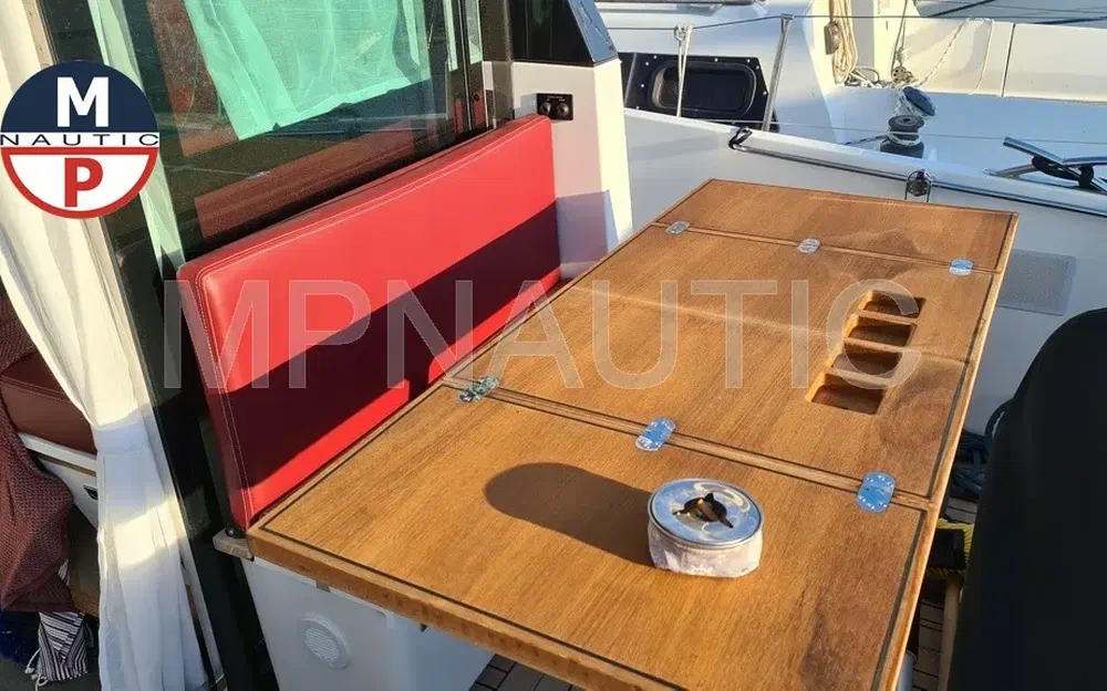 slider 11 Delta Yachts powerboats 33 coupe