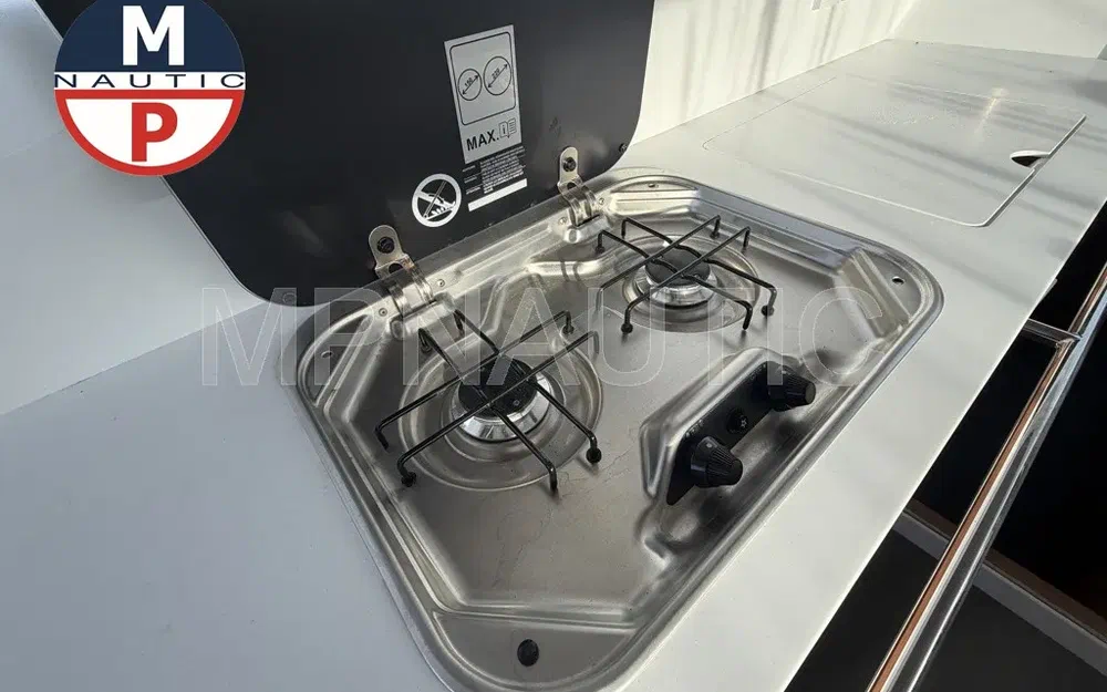 slider 15 Delta Yachts powerboats 33 coupe