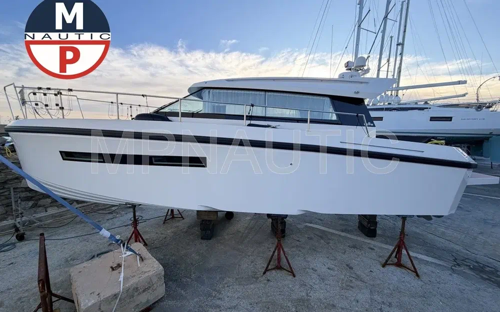 slider 20 Delta Yachts powerboats 33 coupe