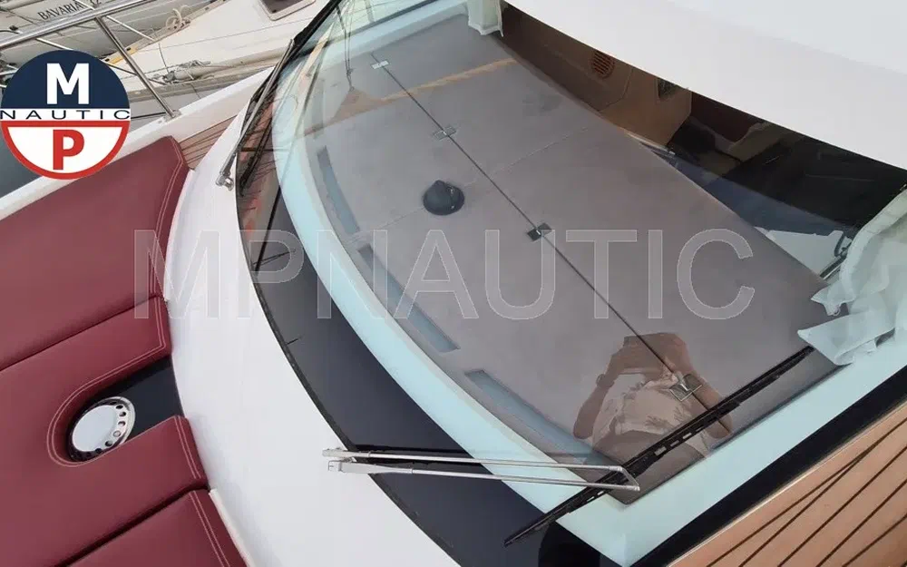 slider 4 Delta Yachts powerboats 33 coupe