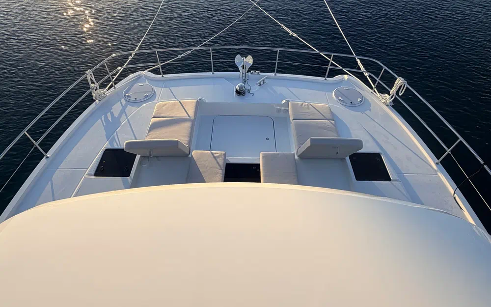 slider 20 Fountaine Pajot My 6