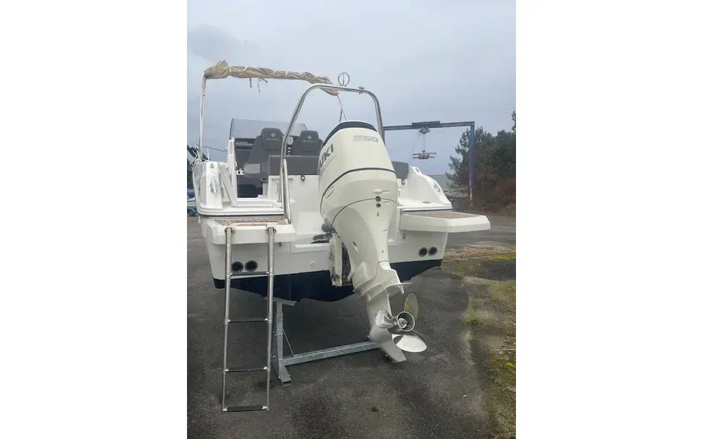 slider 3 Jeanneau Cap Camarat 7.5 CC