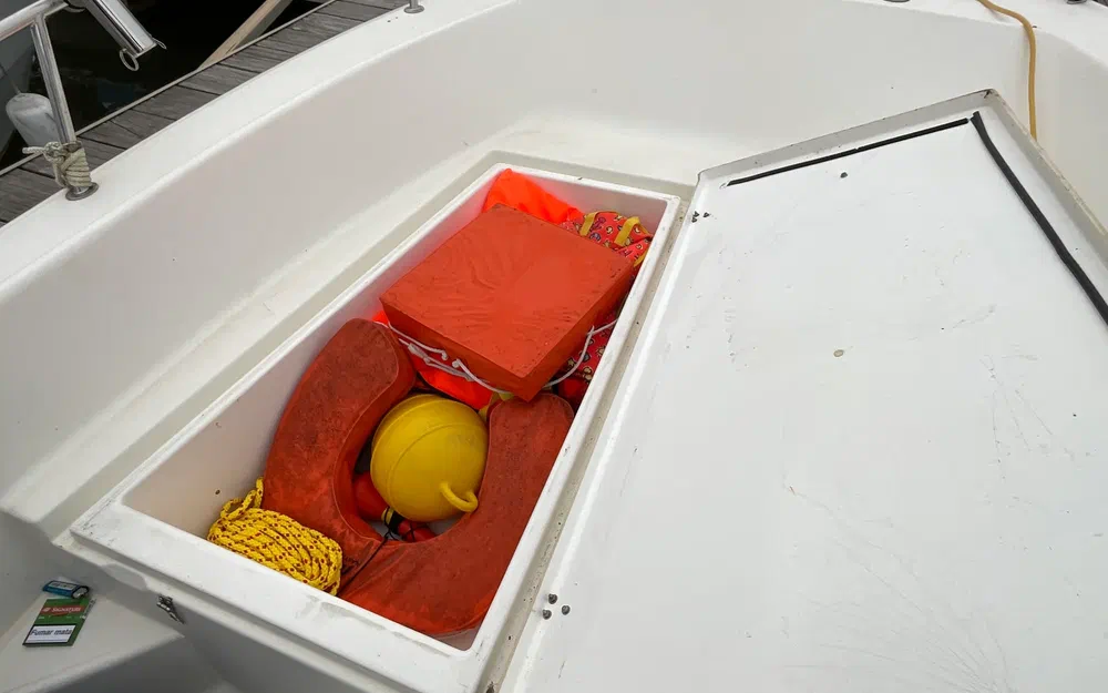 slider 13 White Shark 215