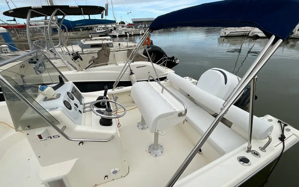 slider 6 White Shark 215