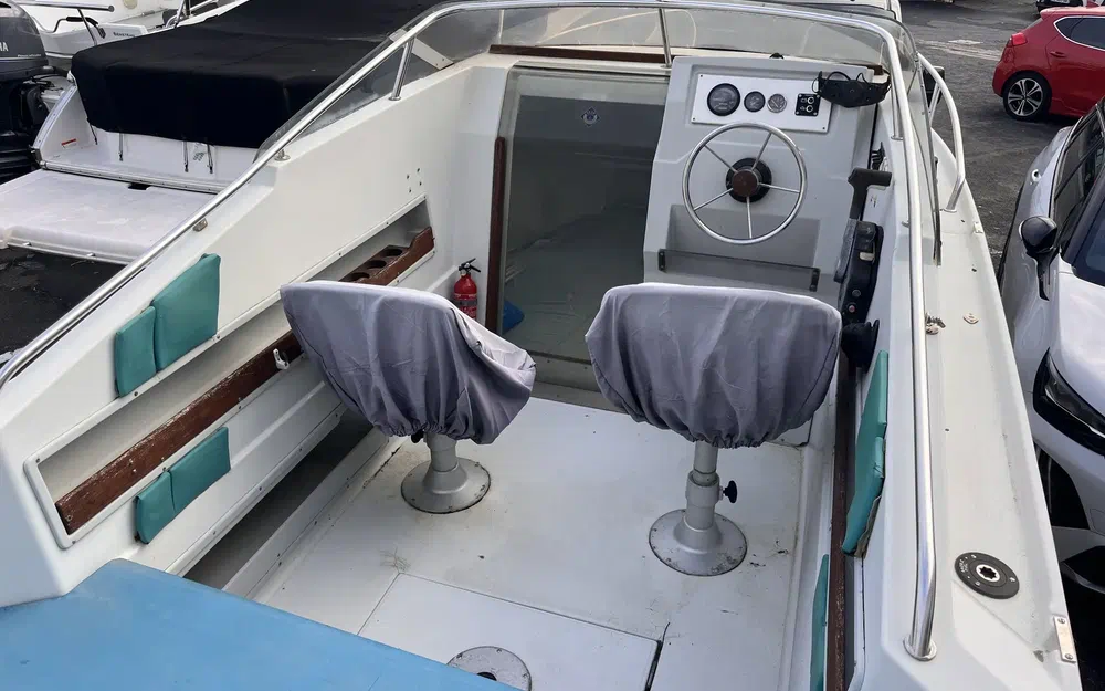 slider 2 Jeanneau Leader 550