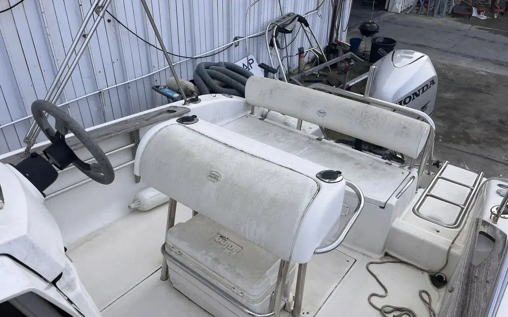 slider 4 Sessa Marine Key Largo 22 Deck