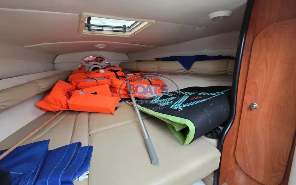 slider 12 Rinker 262 Captiva