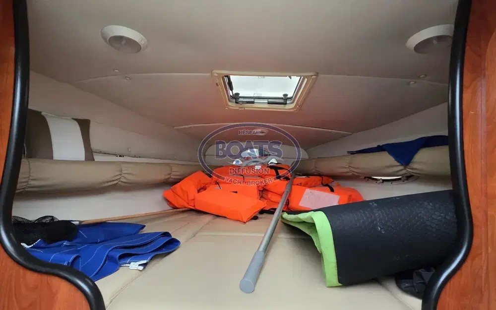 slider 13 Rinker 262 Captiva