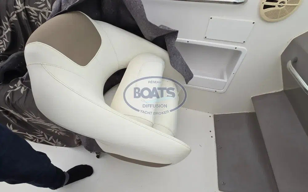 slider 4 Rinker 262 Captiva