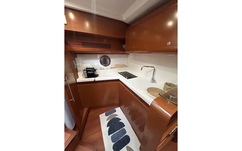 slider 16 Beneteau Monte Carlo 42 HT