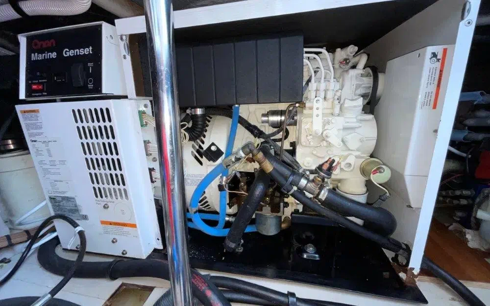 slider 24 Beneteau Monte Carlo 42 HT