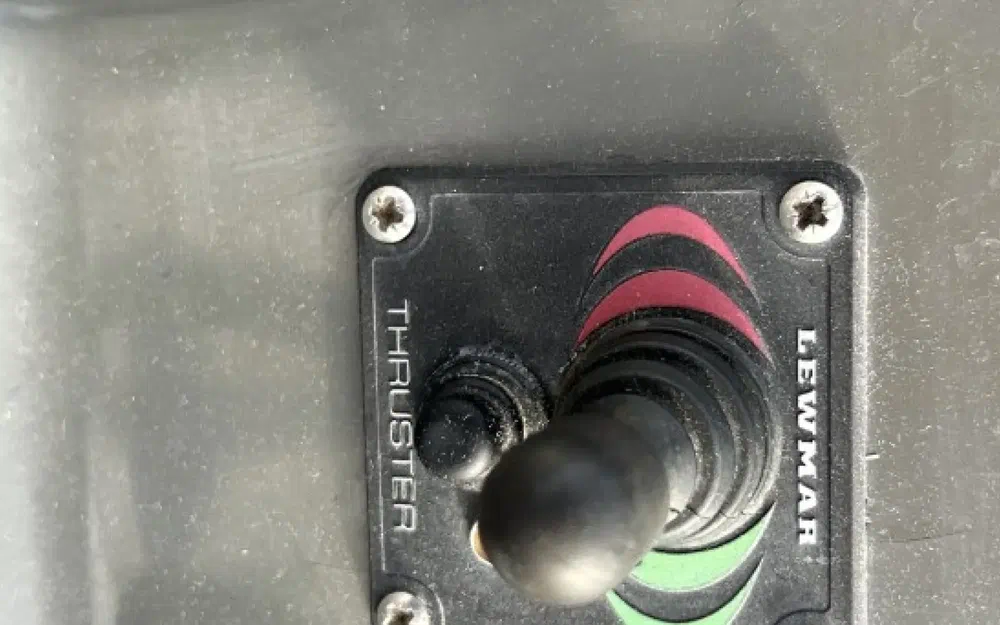 slider 18 Bayliner Cierra 245