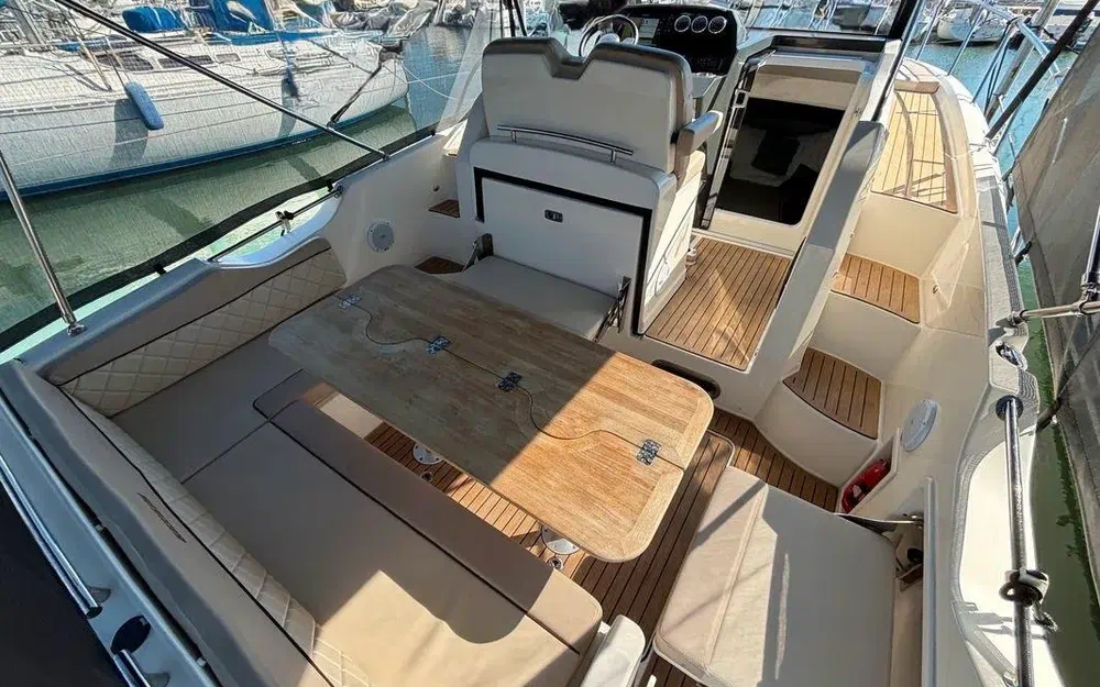 slider 17 Quicksilver Activ 875 Sundeck
