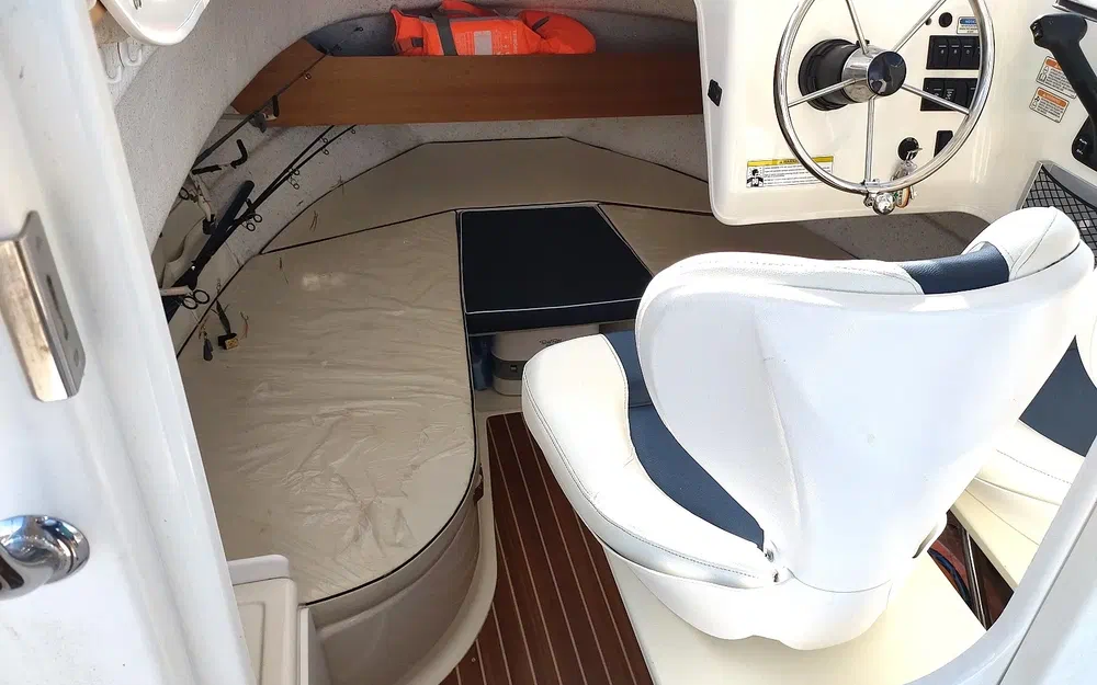 slider 15 Quicksilver 640 Pilothouse