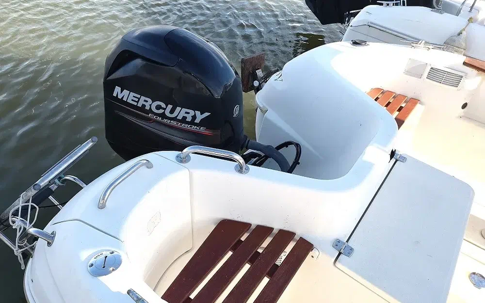 slider 19 Quicksilver 640 Pilothouse