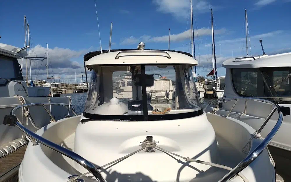 slider 2 Quicksilver 640 Pilothouse