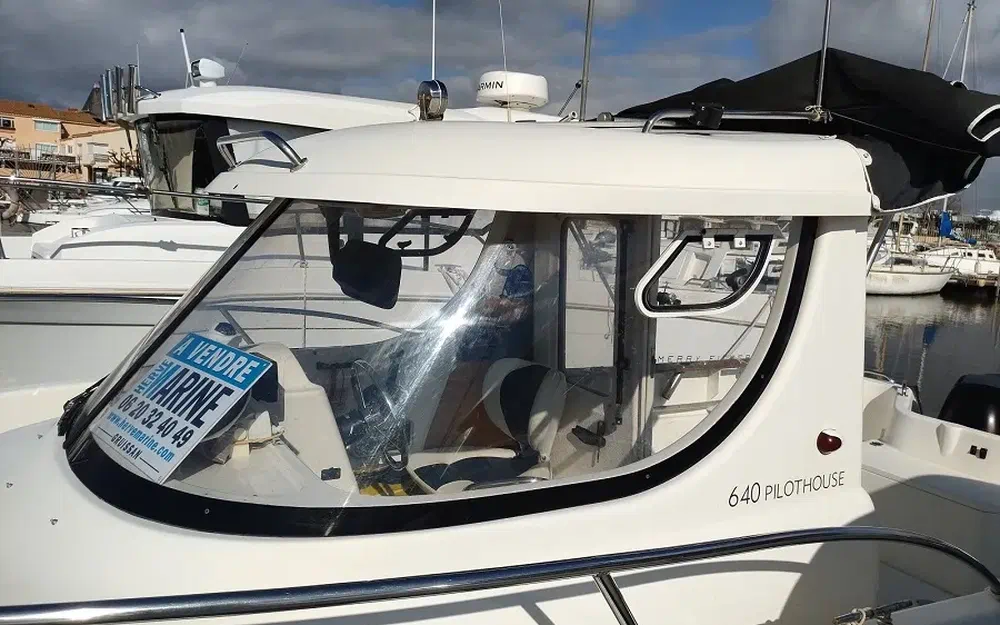 slider 2 Quicksilver 640 Pilothouse