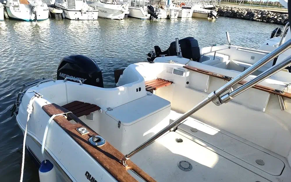 slider 5 Quicksilver 640 Pilothouse