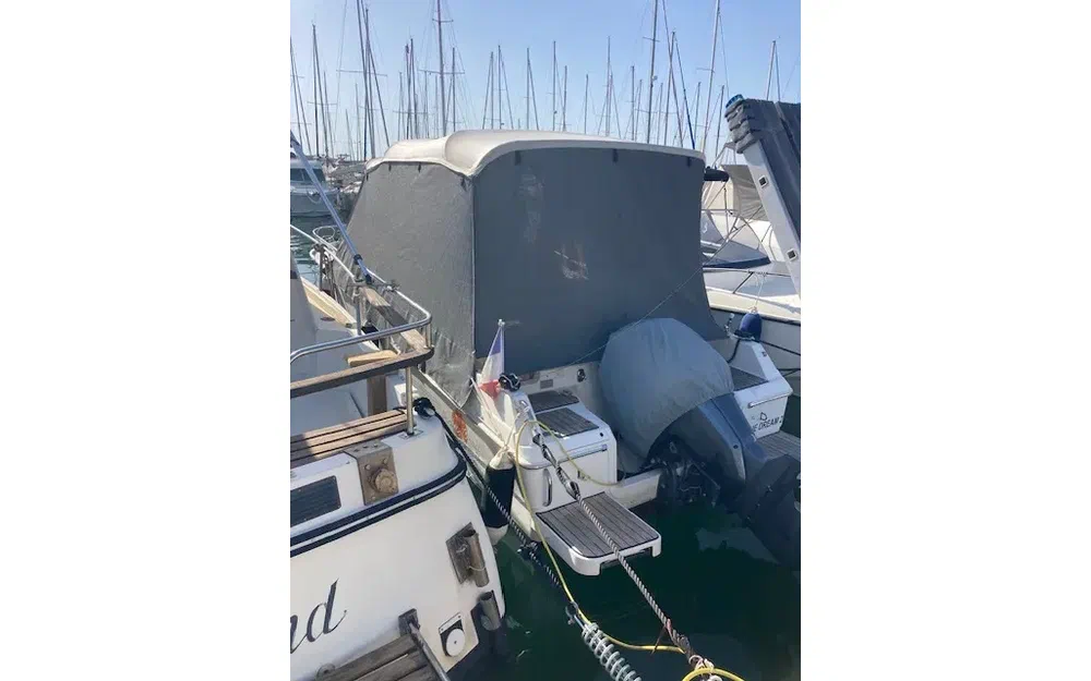 slider 10 Pacific Craft 730 SC