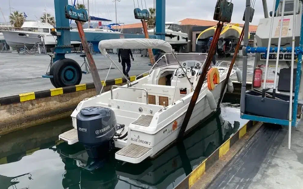 slider 12 Pacific Craft 730 SC