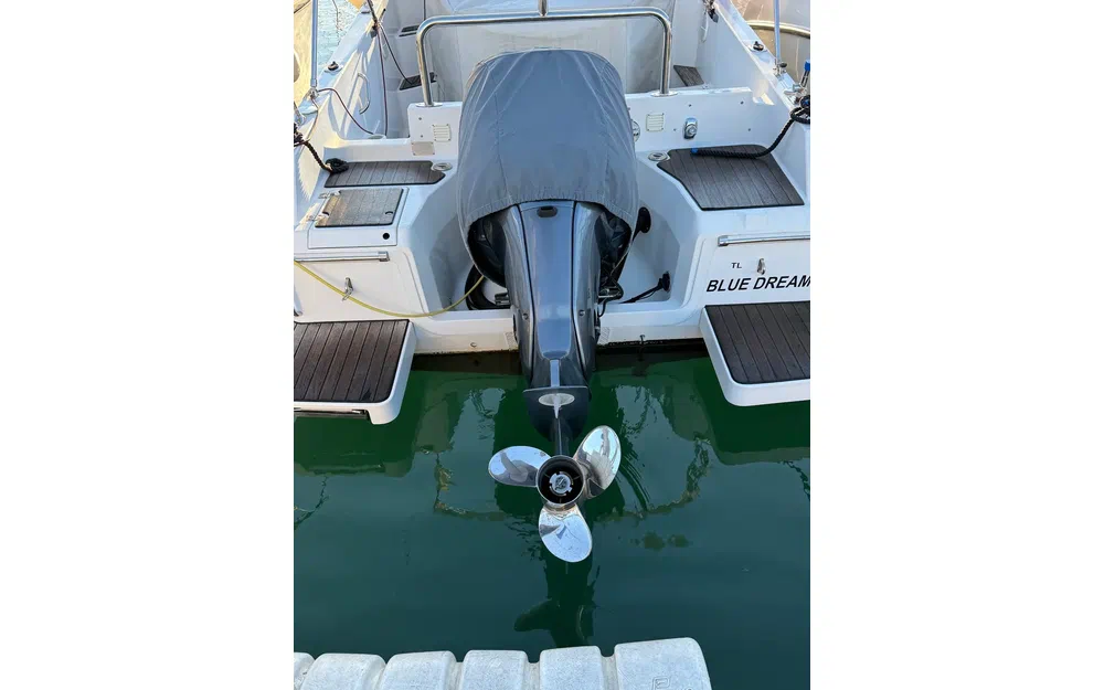 slider 13 Pacific Craft 730 SC