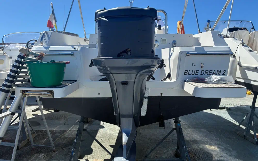 slider 15 Pacific Craft 730 SC