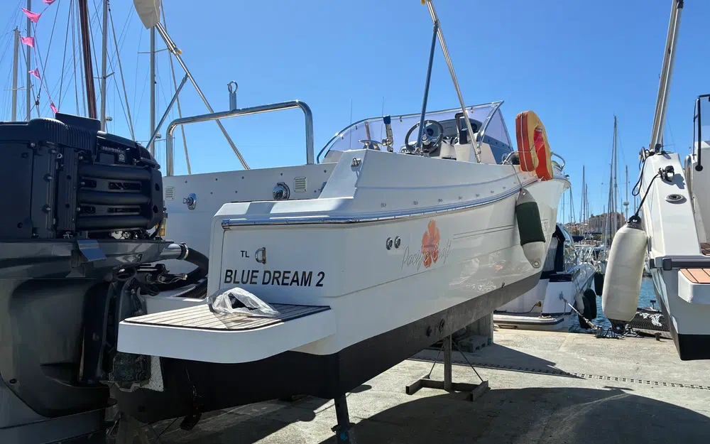slider 16 Pacific Craft 730 SC