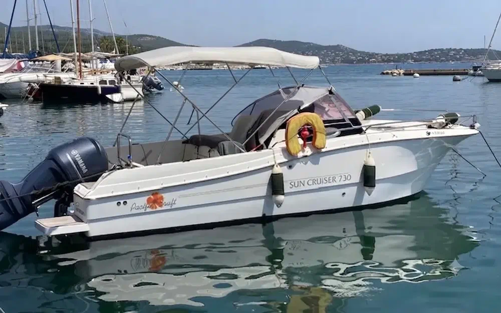 slider 2 Pacific Craft 730 SC