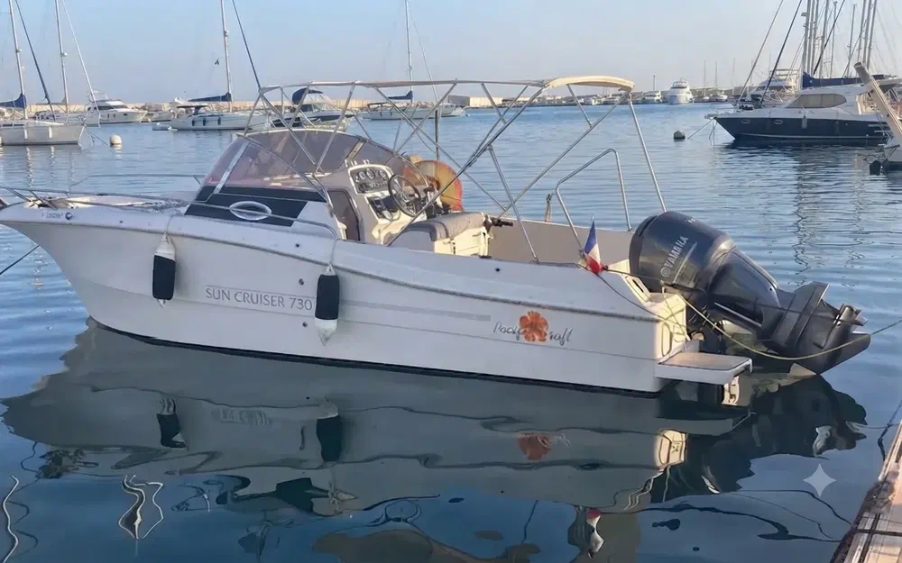 slider 1 Pacific Craft 730 SC