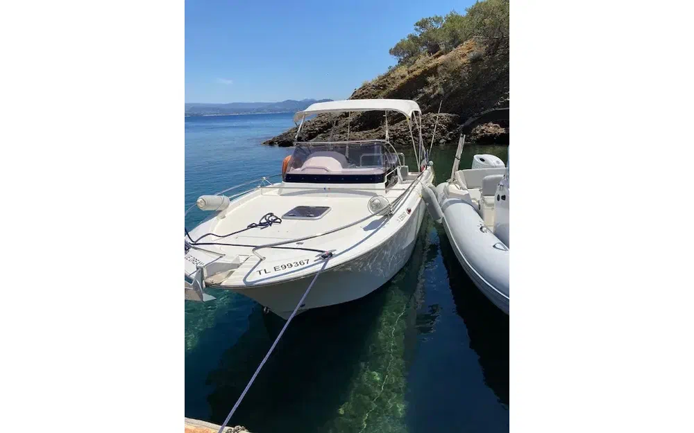 slider 4 Pacific Craft 730 SC