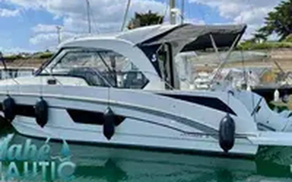 slider 1 Beneteau Antares 9 OB