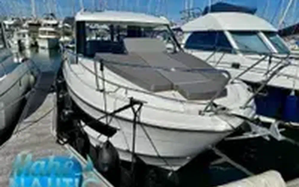 slider 4 Beneteau Antares 9 OB