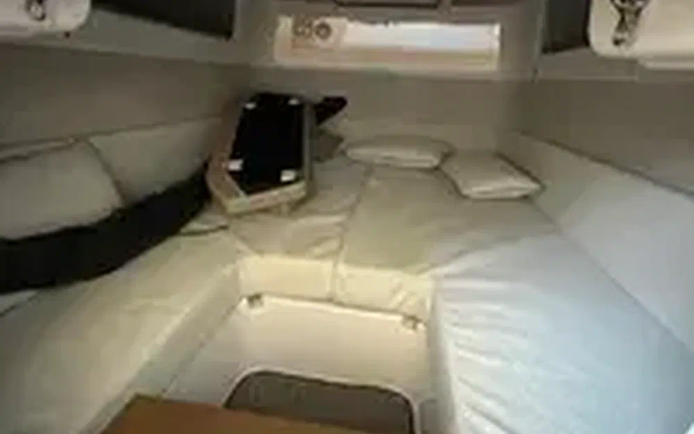 slider 7 Axopar 37 SC